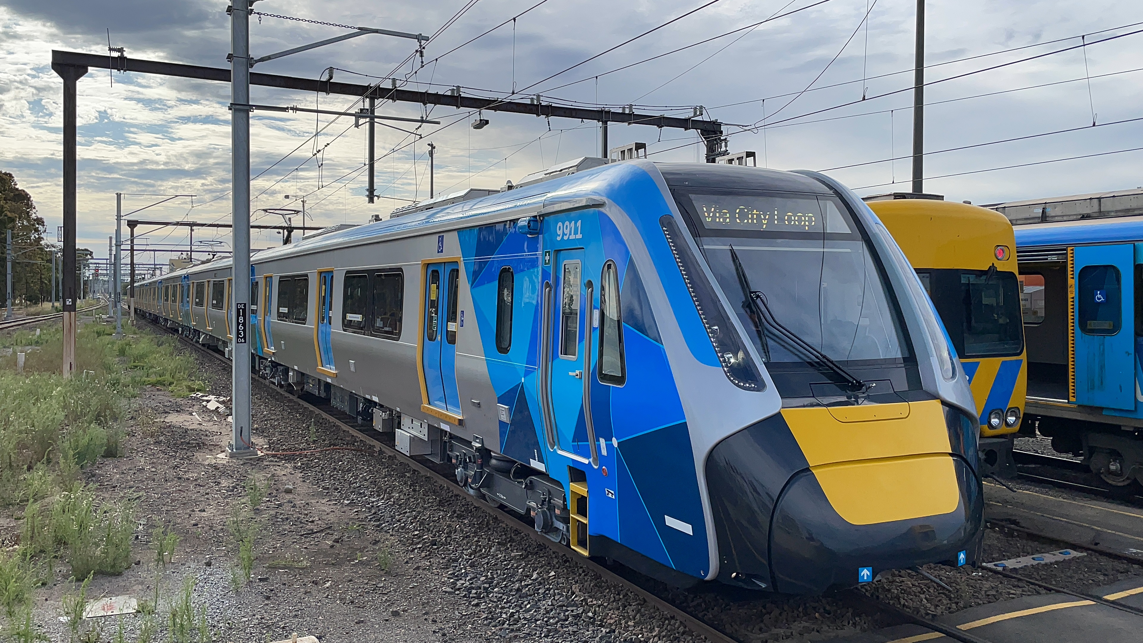 Htmc Train The simple, but mind-bogglingly persistent problem with Melbourne’s new ...