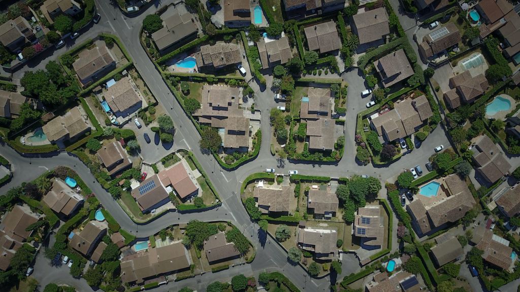 Suburban sprawl from above. Photo by Raphaël Biscaldi on Unsplash